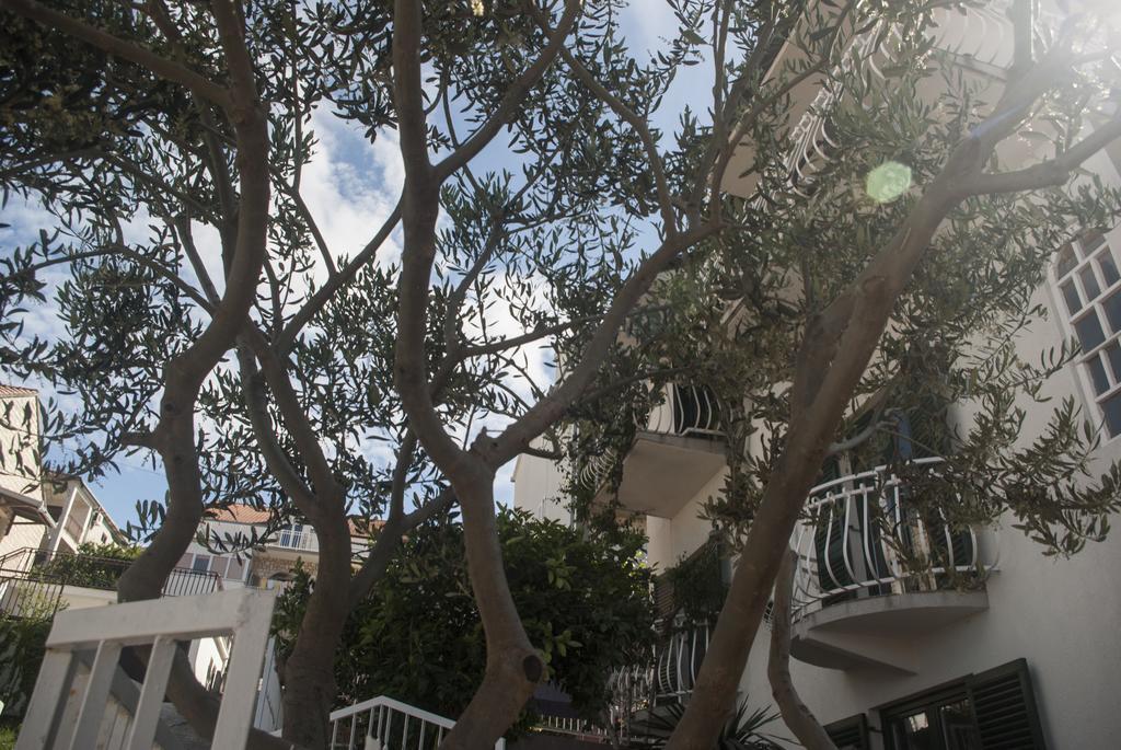 Apartments Vongula Trogir Eksteriør bilde