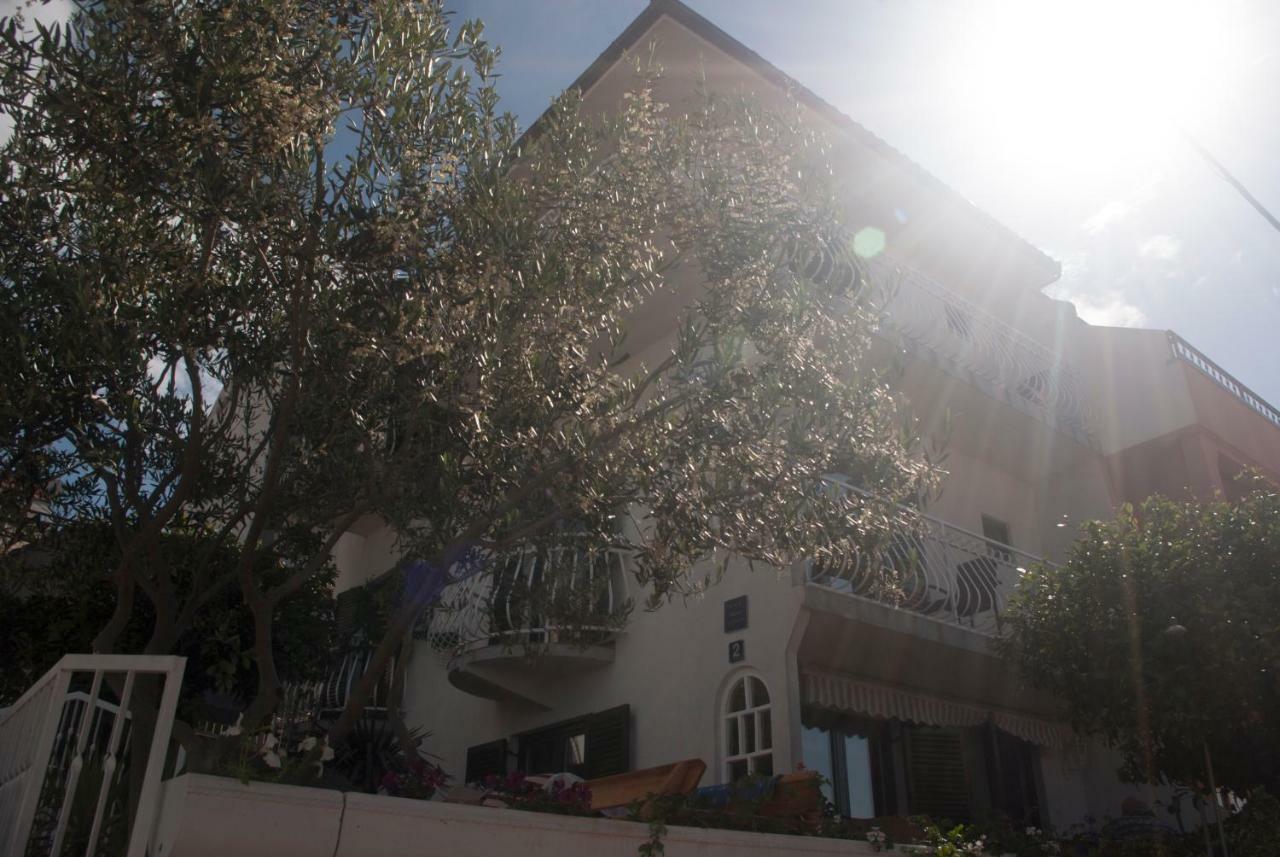 Apartments Vongula Trogir Eksteriør bilde